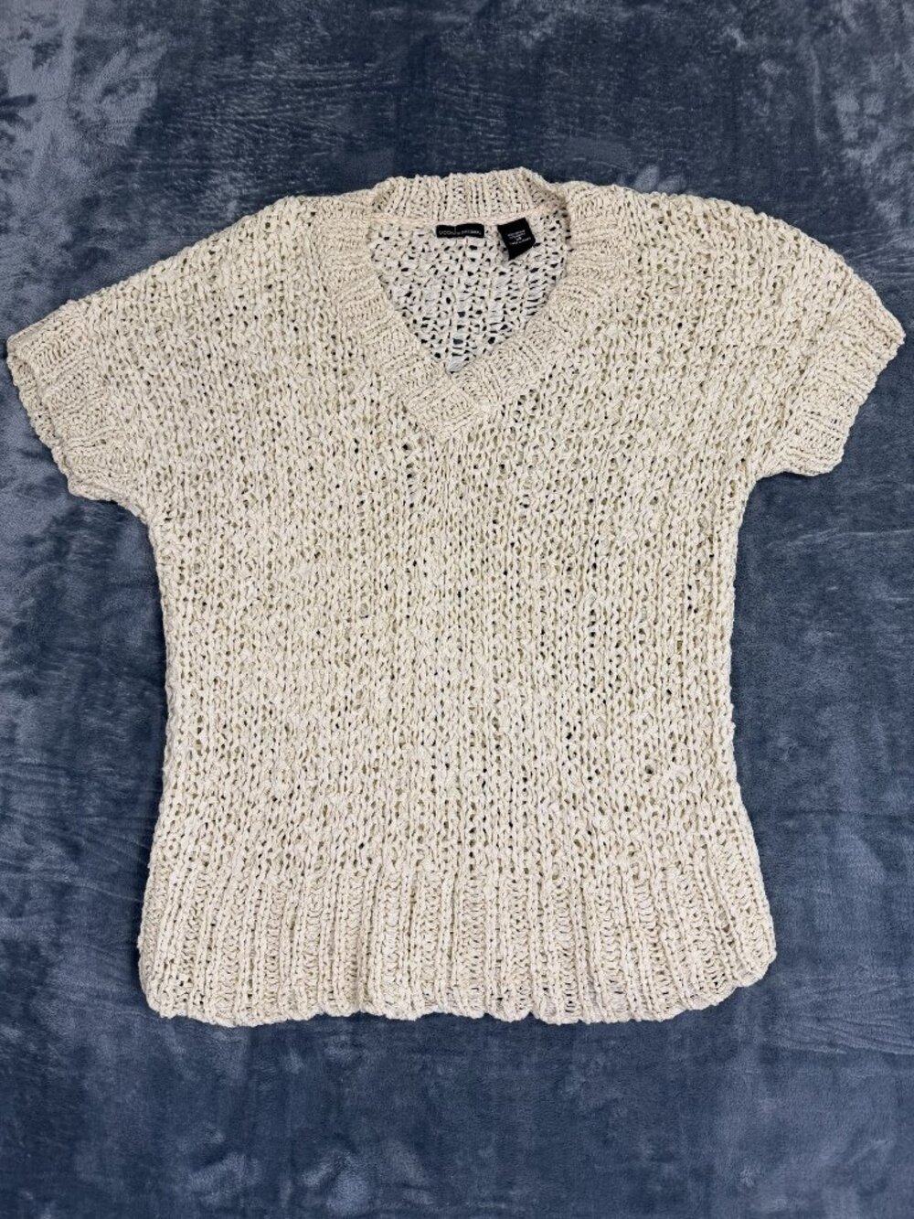 Moda International Womens XS Beige Knit V-Neck Pullover Short Sleeve Sweater